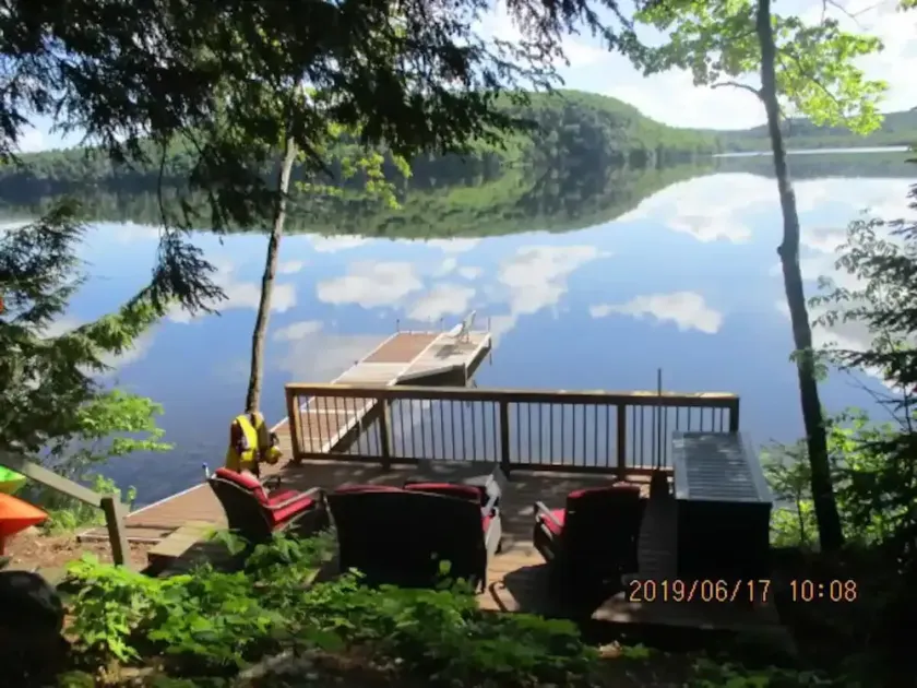 Newer Deluxe Cottage,  Bon Echo Park  - Image 1