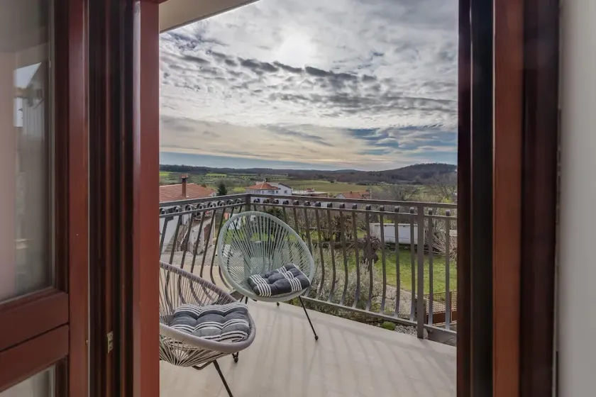 Apartment Nini with Balcony - Image 1