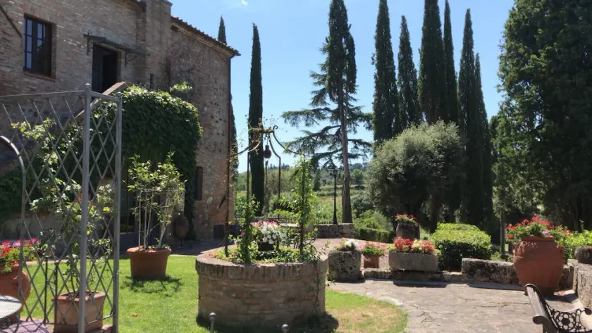 Agriturismo-Macciangrosso Landhaus, Casale Piccolomini. Raum Sechs - Image 1