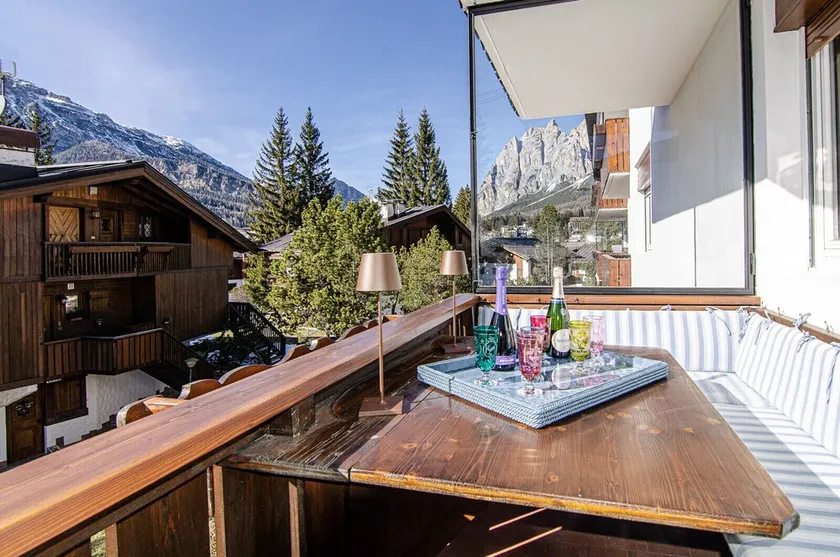 Cortina Beautiful Apartment - Image 1