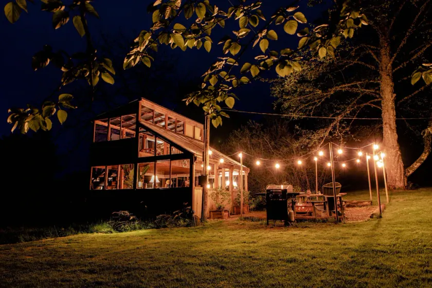 Romantic Glamping escape with wood fired hot tub/hiking, near hidden waterfalls. - Image 1