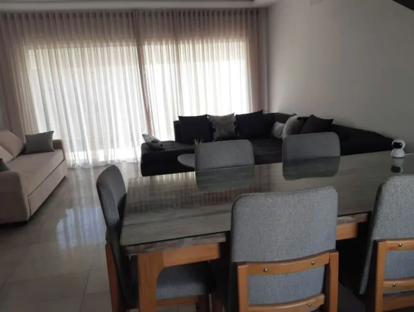 Brand new villa with swimming pool, high standing, sea view - Image 1