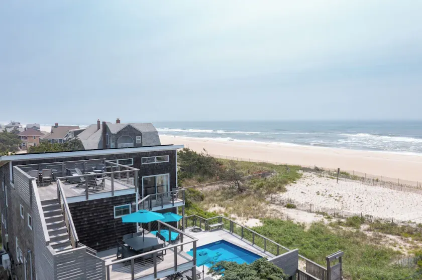 Luxury Beachfront Home with Pool - Image 1