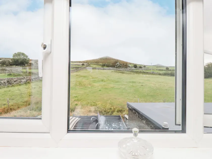 Quarry Cottage - Image 1