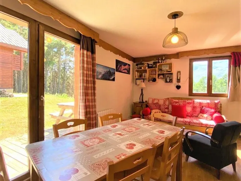 Chalet 3 pièces, La Joue du Loup, 8 pers, terrasse, parking - FR-1-504-679 - Image 1