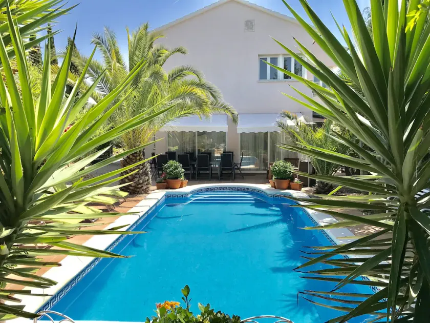 Luksus Villa, Privat Pool, Nær Sitges, Masser af Sport, Slap af ved grillplads - Image 1