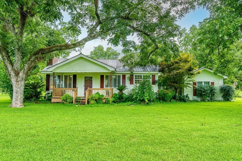 Old Orchard Country Home - Image 1