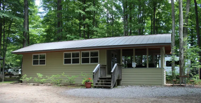 Cottage 8 sleeps 4 people - Image 1