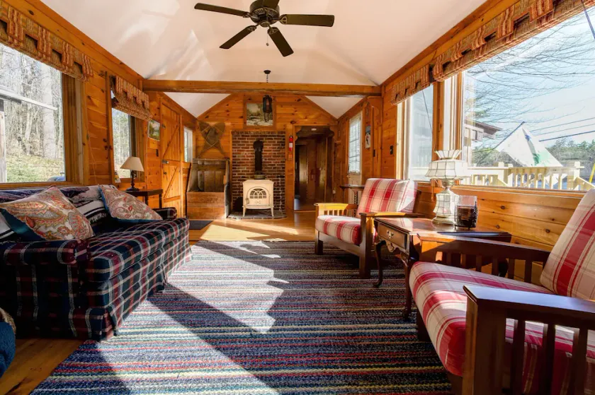 Quiet cabin near Mt Abram and Sunday River - Image 1