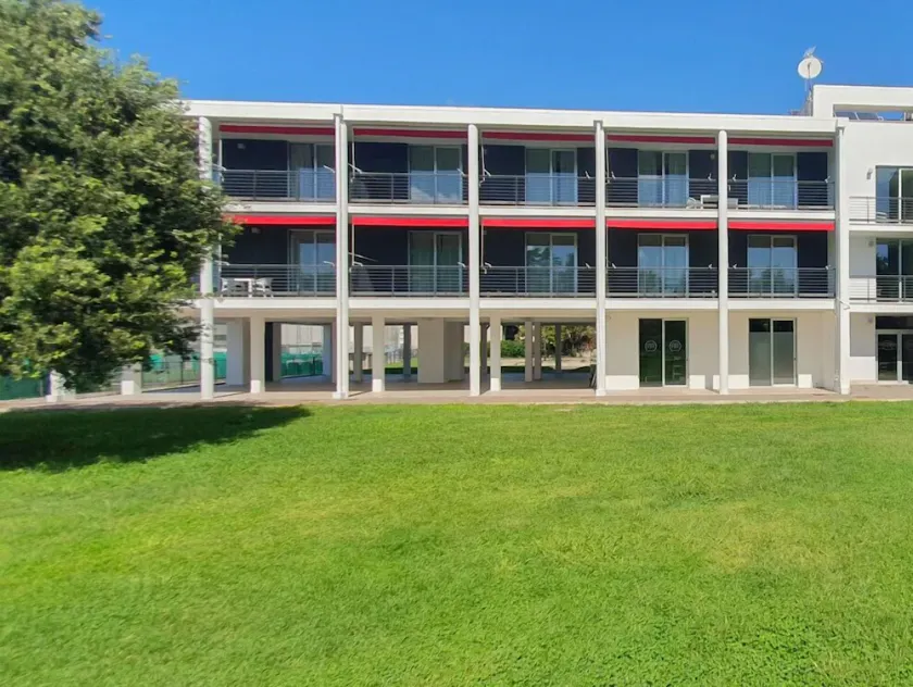 Residence Roman - Image 1