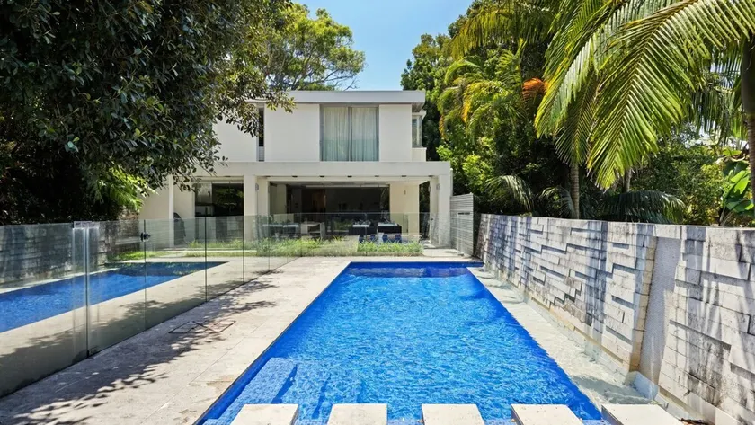 Vaucluse Palms - Image 1