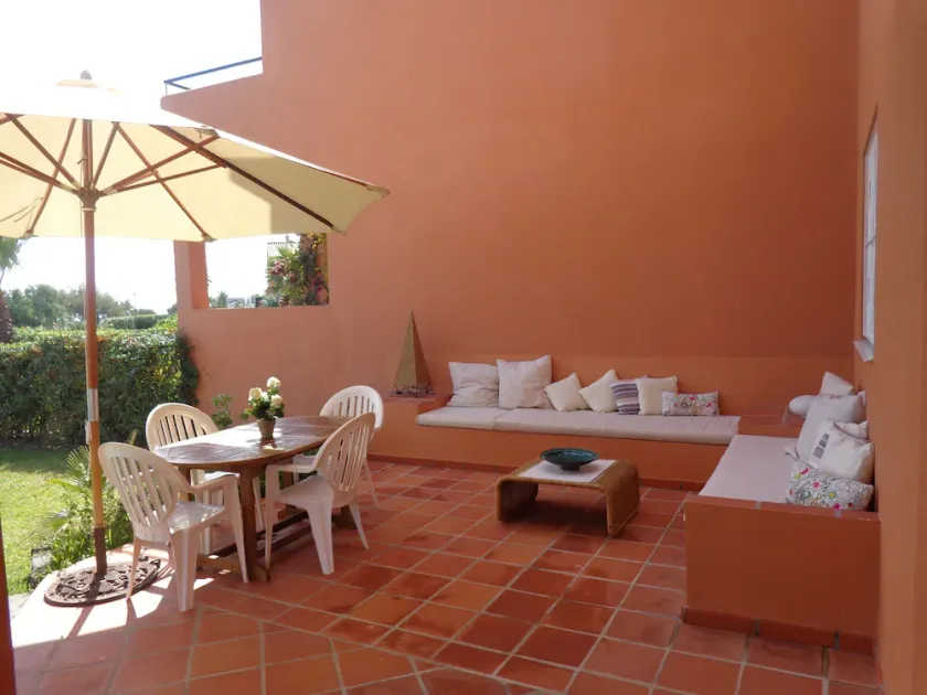 Villa i frontlinjen med have, grill, ideelle familier .. - Image 1