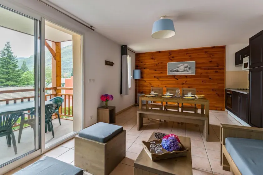 Fitness, swimming pool, sauna, hammam, terrace, balcony, tv, ski locker, 38-40m² - Image 1