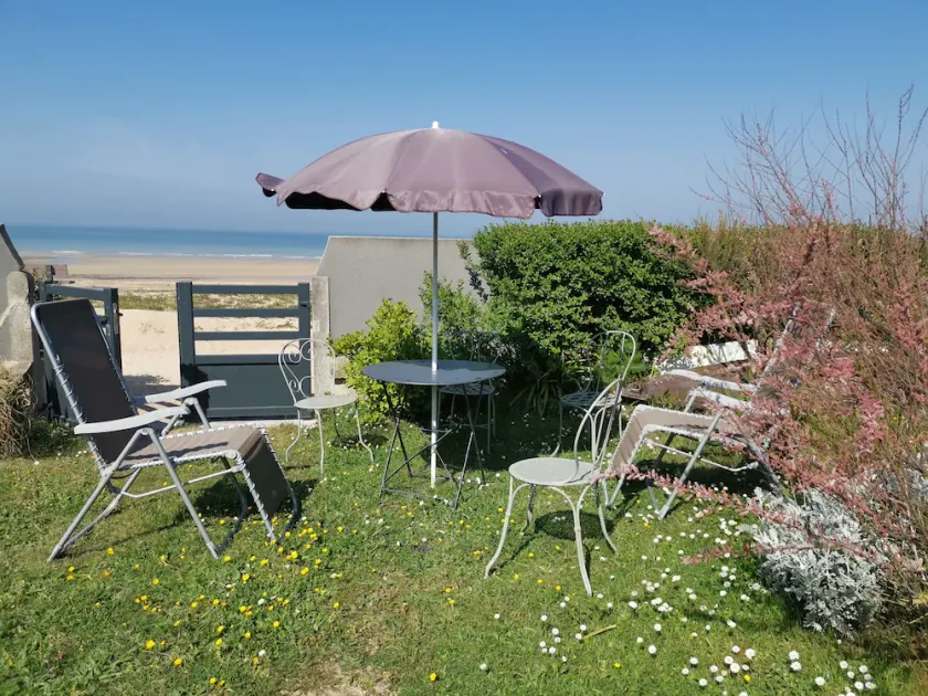 Normandie Waterfront, fantastisk udsigt, direkte adgang til stranden Appt 3 soveværelser til 6 - Image 1