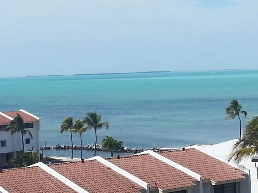 Entdecken Sie den Charme Island Living - Image 1
