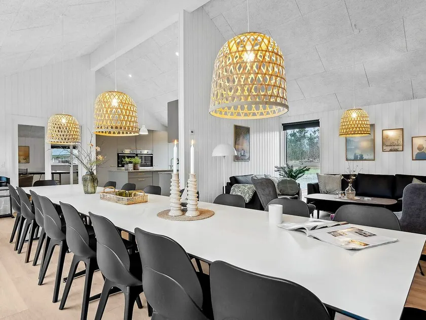Spacious Retreat for 20 - By Traum Ferienwohnungen - Image 1