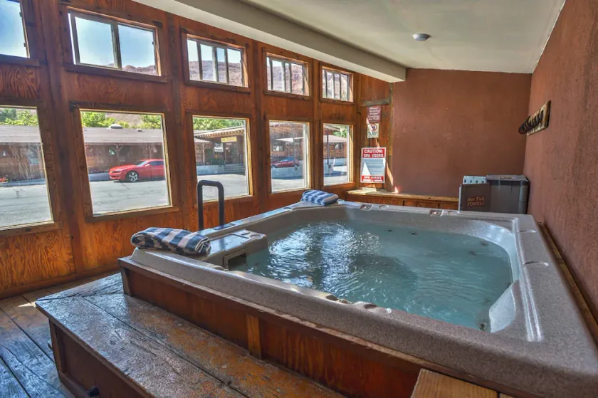 Red Stone Inn - Image 1