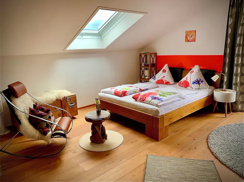 Wonderful apartment, quiet, only 12 kilometers to Oberammergau - Image 1