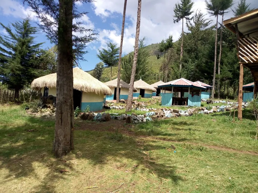 Maverick Camp, Rondavels & Homestay - Image 1