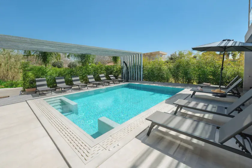 Grand Kourouta Pool Apartments - Image 1