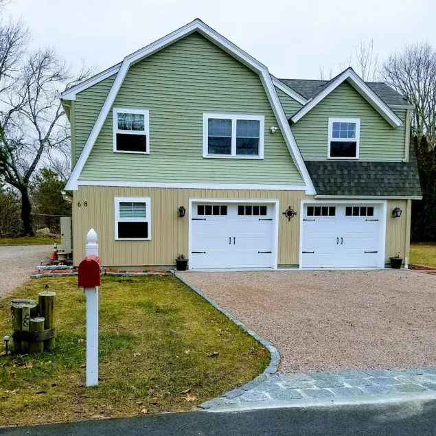 Beautifully Renovated, Central AC, wash/dryer, dishwasher, New Appliances. - Image 1