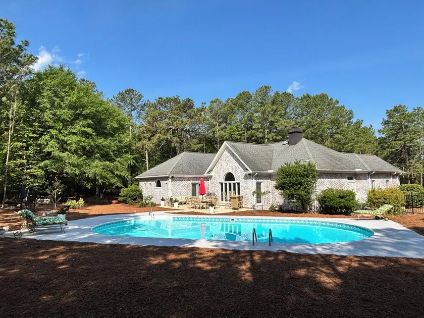 Spacious Home, Private Pool, Near Pinehurst Resort. Beautifully Updated in 2023. - Image 1
