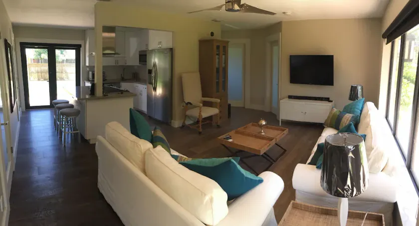 Cozy Upscale East Boca House - Image 1
