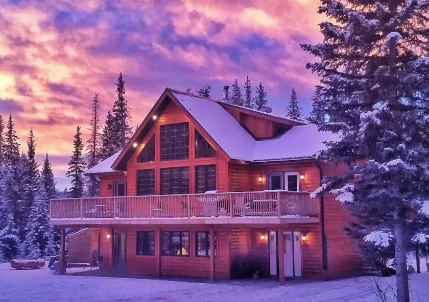 The Lodge at Coliseum Mountain Resort - Image 1