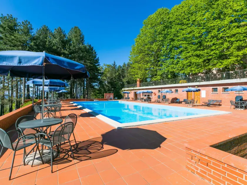 Bellissimo appartamento in villa per 4 ospiti con WIFI, piscina, TV, terrazza e animali ammessi - Image 1