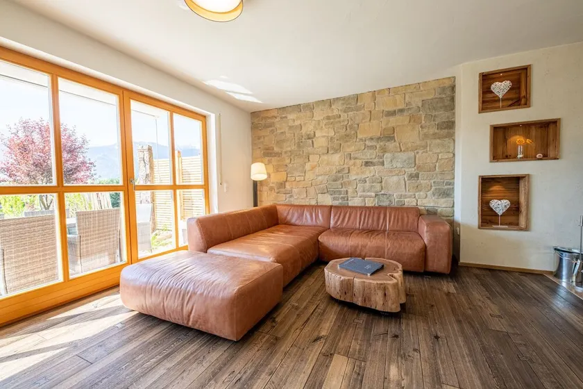Ferienhaus „Adlerhorst“ eignet sich ideal für die ganze Familie - Image 1