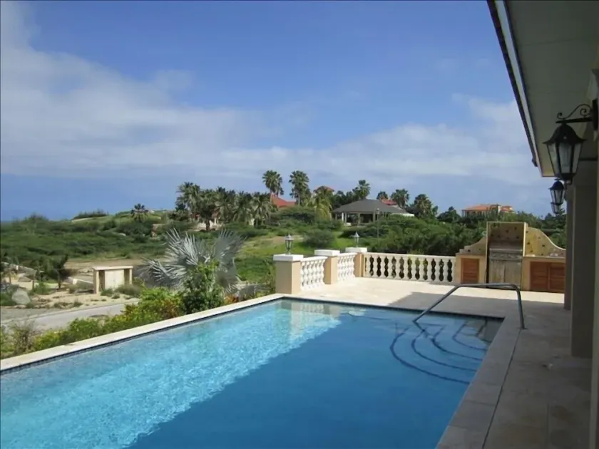 Walking to the Beach Villa - Image 1