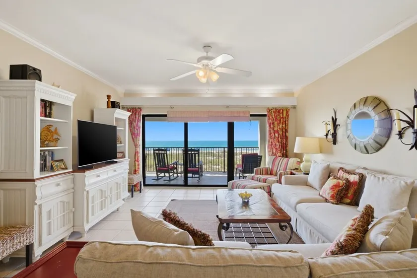 SHIPWATCH D204 -Beachfront view - NO HASSLE CHECK OUT - Image 1