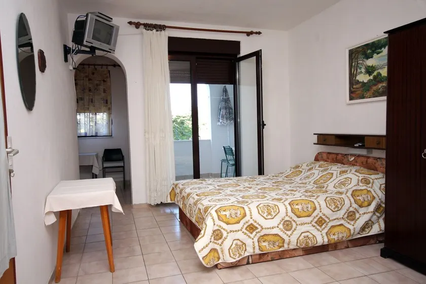 Studio flat with terrace and sea view Suha Punta, Rab (AS-5050-a) - Image 1