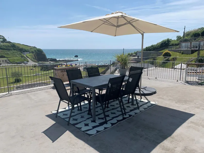 2 bed Villa, Large terrace with breath taking views only 3 minutes to the beach! - Image 1