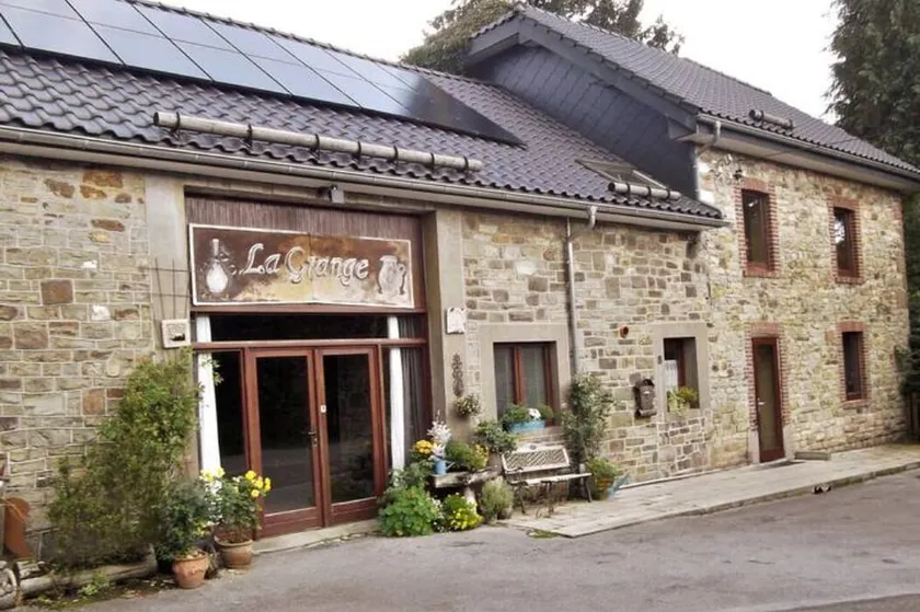 La Grange- Historic flair and modern comfort in the midst of nature - Image 1