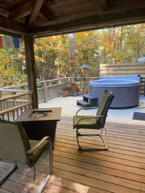 Abgelegene und abgelegene \"Mountain Breeze\" Cabin Getaway - Image 1