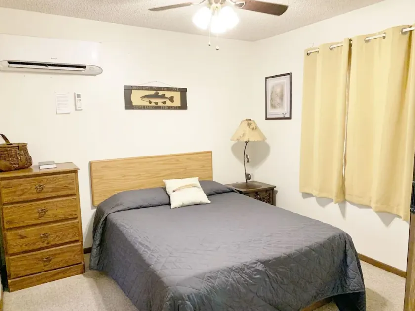 Couples Retreat-Cabin 2 - Image 1