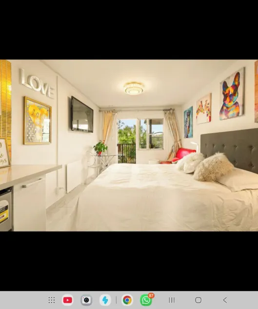 23 Studio Apartment in Mount Albert - Image 1