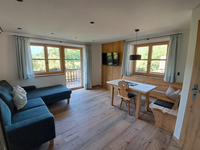 Vacation Rental 1 - Servus - Becher Guesthouse, Kreuth-Point - Image 1