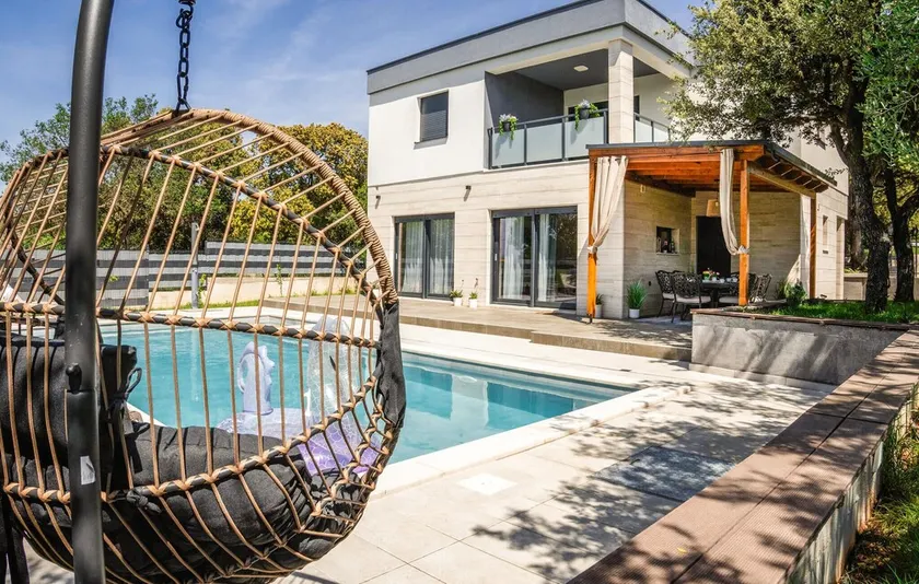 Amazing home in Vrana - Image 1
