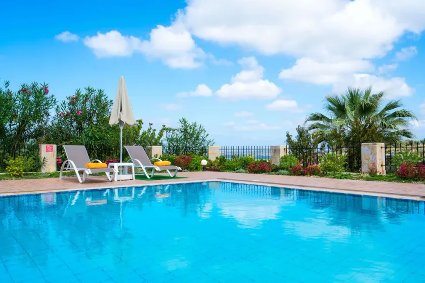 Family Friendly Villa Private Pool, Children's Play Area, Bbq, Spacious Garden, Near Beach - Image 1