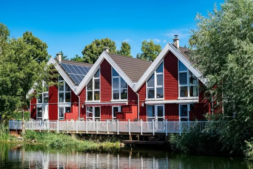 FH „Pirat Wasserterrasse“ 75m², 4+2 Pers. im Marinapark Scharmützelsee, Sauna, Whirlpool, Kamin - Image 1