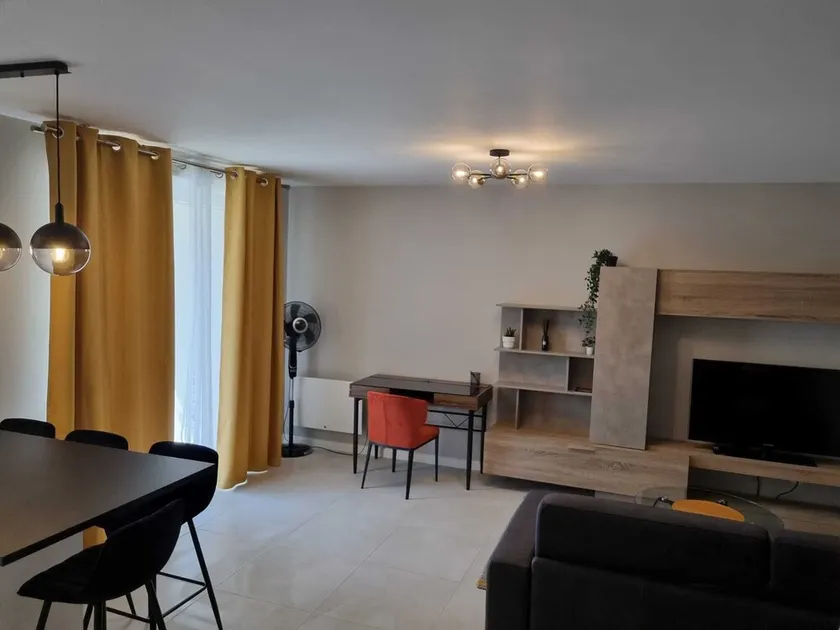 Le Monti, upscale apartment near airbus and 5 min from MEETT, and airport - Image 1