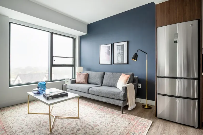 Airy Central Square 1BR w/ Gym, DM, nr. Central Sq. T by Blueground - Image 1