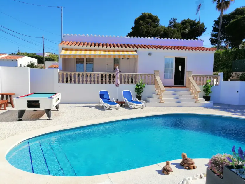 Villa mit privatem Pool, Klimaanlage, WLAN, Billard und Tischtennis - Image 1