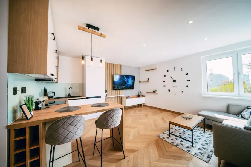Luxury Apartment w. City Views in Košice Old Town - Image 1