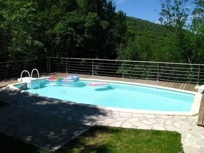 Restaurerad 1700-tals fårfält med stora grunder och privat pool - Image 1