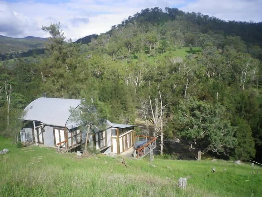 Off the Grid Eco Lodge - Image 1