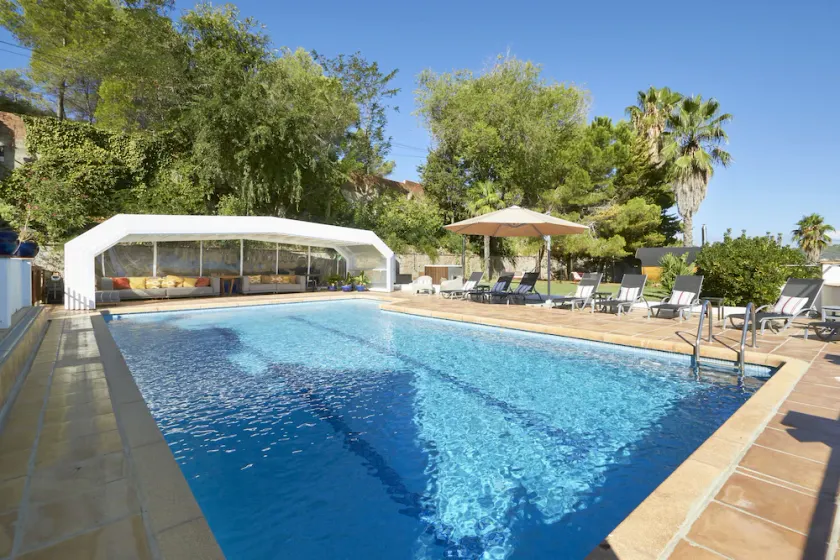 Exclusive villa in the Garraf mountains, just a few minutes from the sea - Image 1
