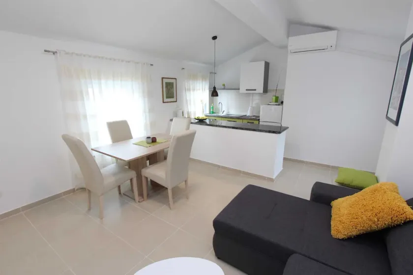SORRISO One-Bedroom Apartment - Image 1